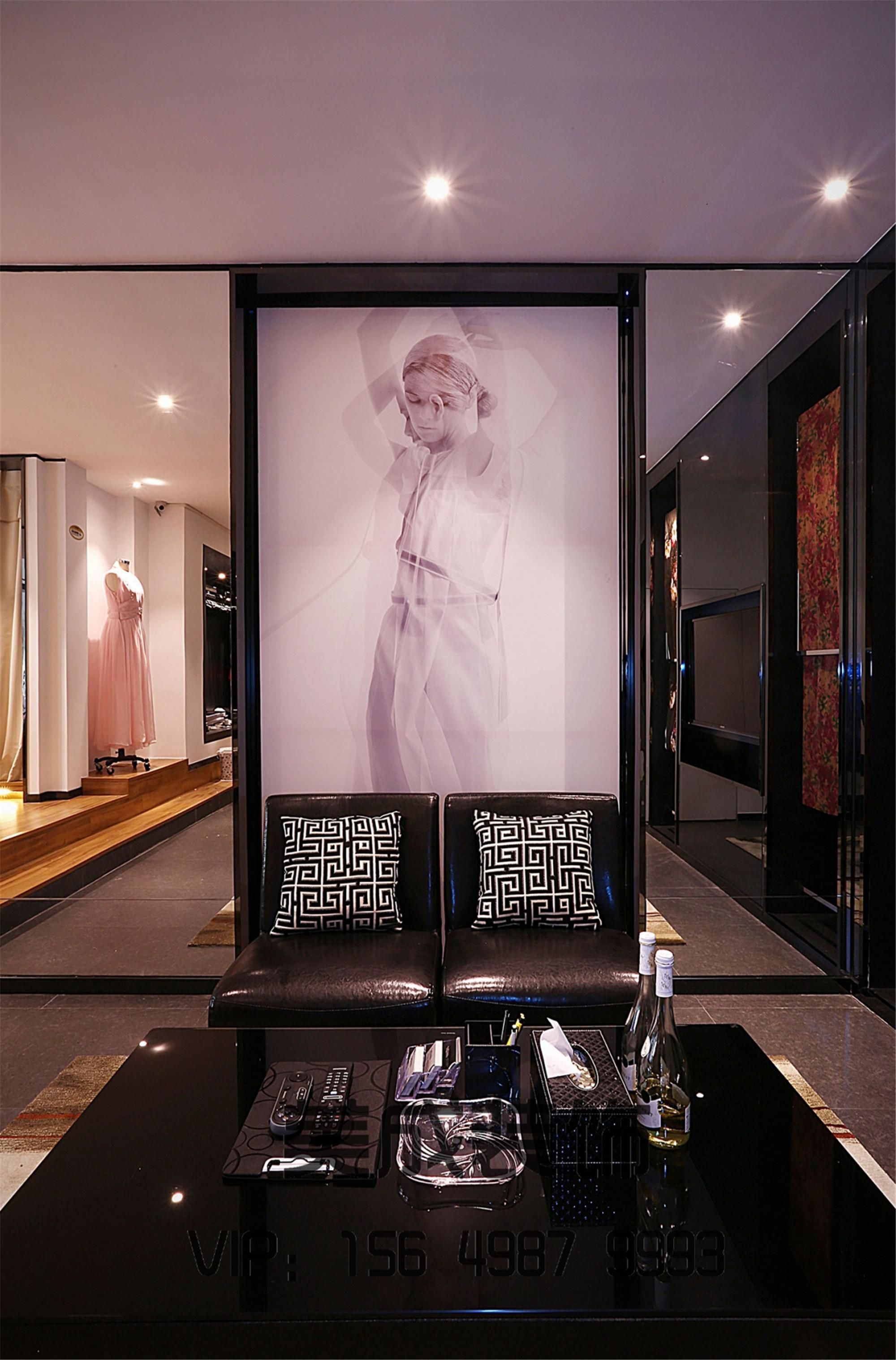 郑州服装店设计装修-工装服务-设计案例 - 郑州