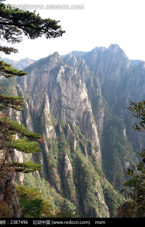 陡峭的黄山山峰