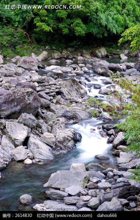 大山里的小溪