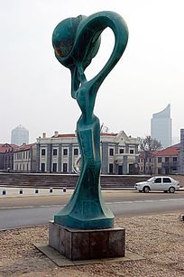 抽象人物路边标识雕塑小品