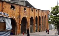 《东郊记忆南大门侧拍》源文件需要 30 红币,下载请先登陆