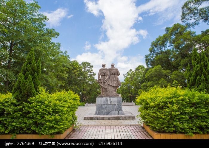 北流市李明瑞烈士塑像背面