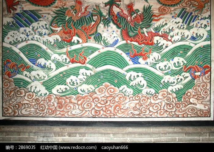 伏羲庙里的彩绘祥云龙纹墙面