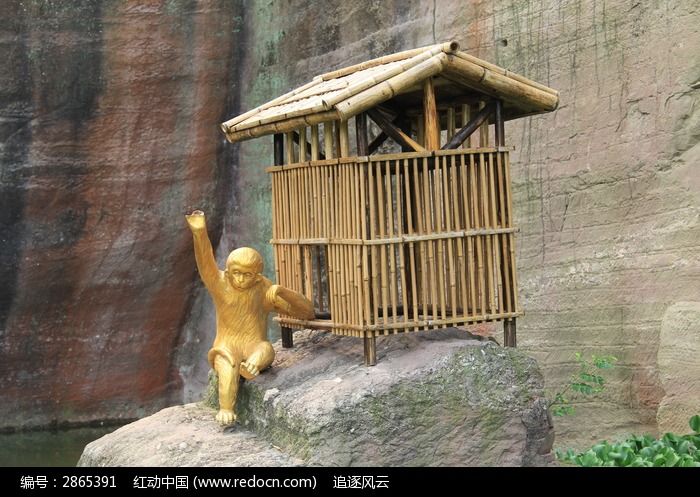 竹子屋子边的景色