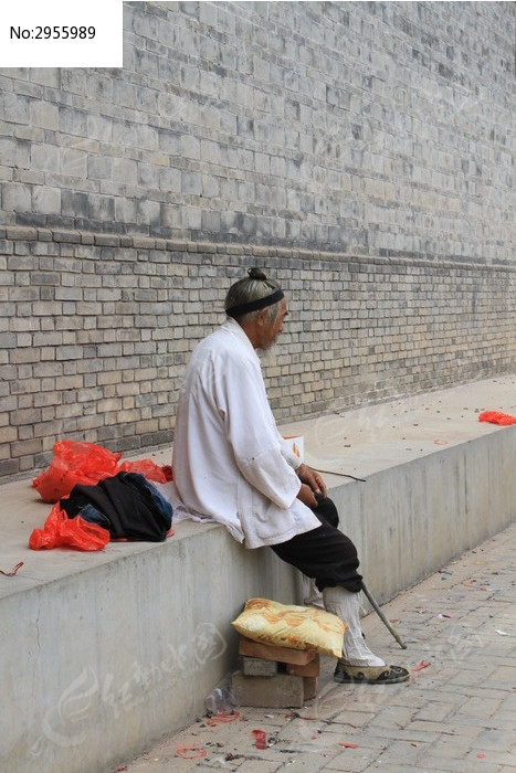 老道士高清图片下载