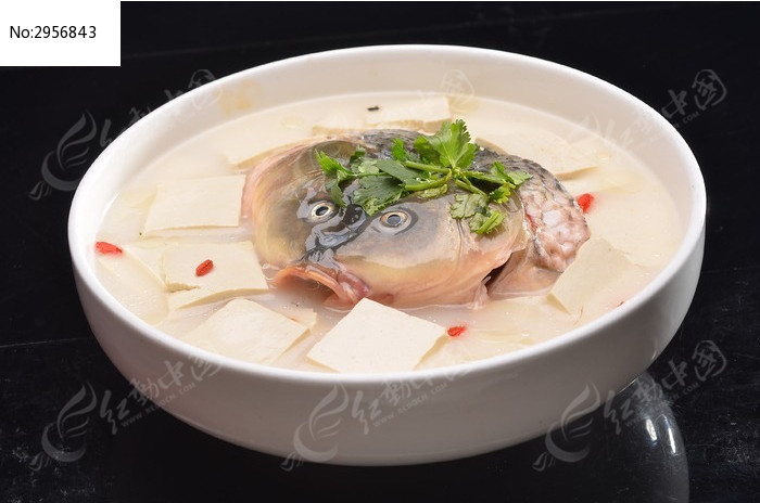 鱼头炖豆腐