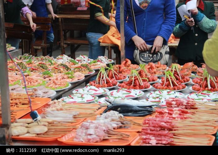 广西特色街边小摊小吃海鲜肉串