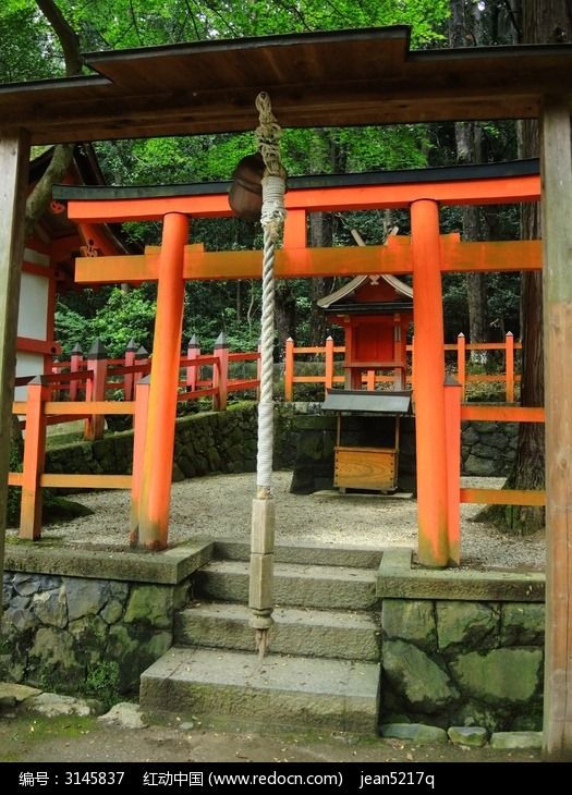 日本神社的鸟居