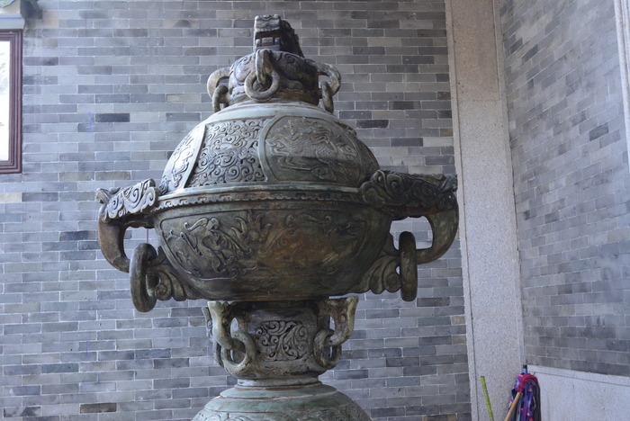 南粤苑青铜丹炉图片