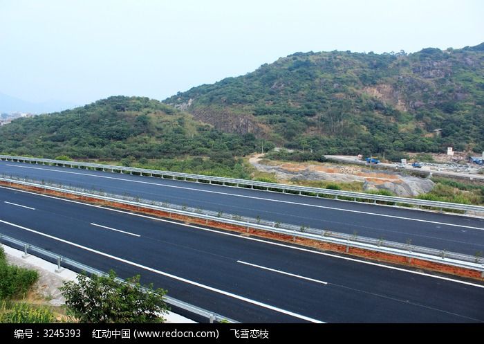 极具线条状的高速路