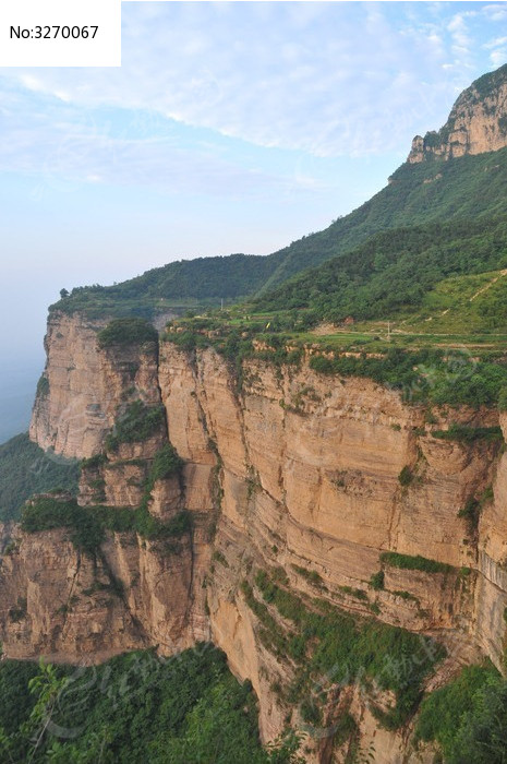 太行绝壁山崖