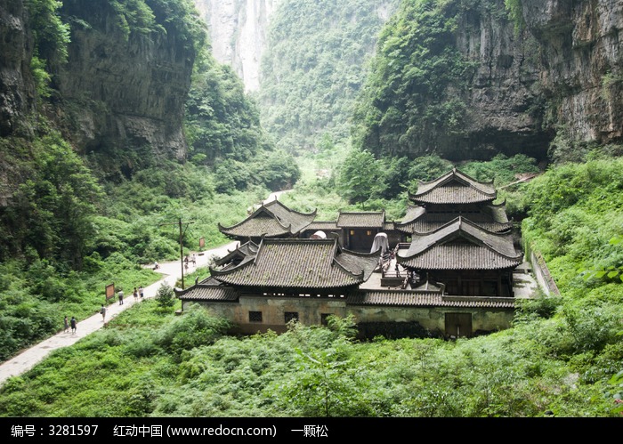 原创摄影图 建筑摄影 名胜古迹 重庆武隆天坑地缝景区的古客栈