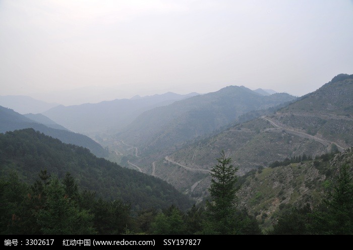 大山里的羊肠小路高清图片下载_红动中国