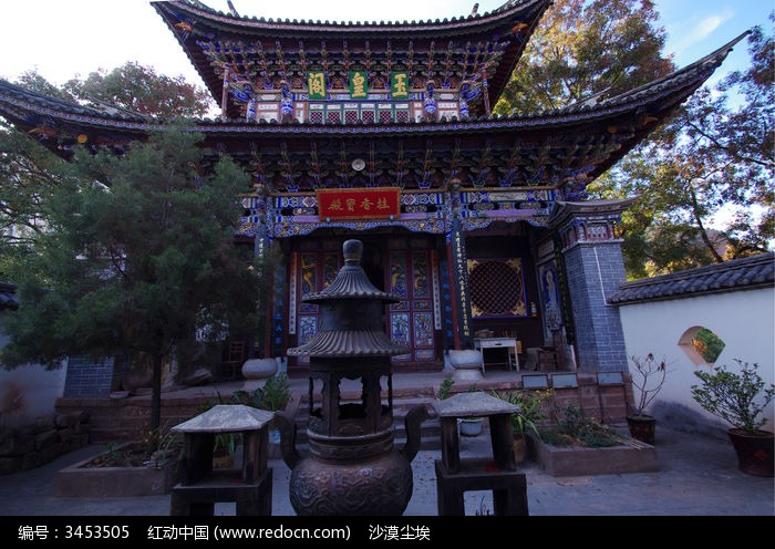 云龙城边的小寺庙