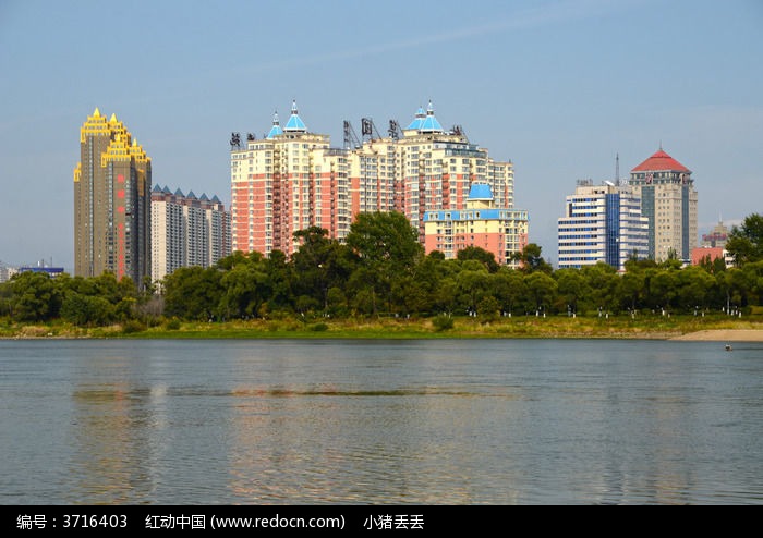 江边美景