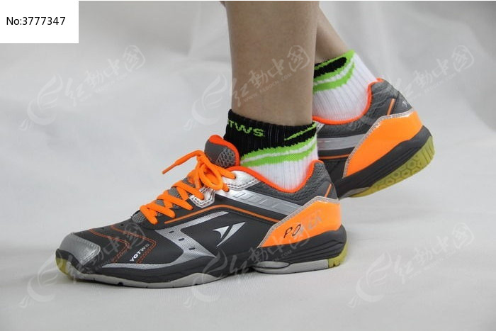 羽毛球鞋特写图片_生活百科图片