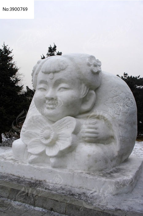雪雕人像