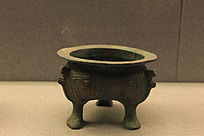 "虢季"铜鬲