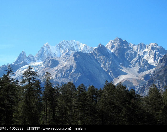 雄伟的玉龙雪山