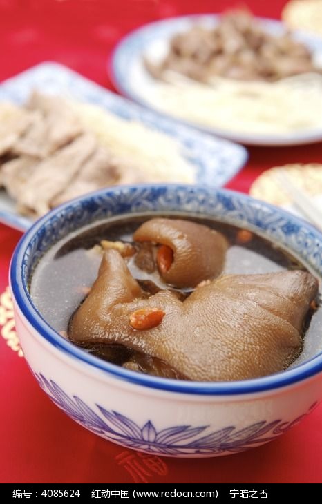 猪脚炖枸橘图片