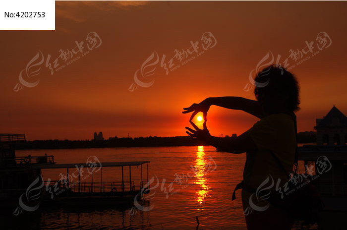 夕阳下图片,高清大图_城市风光素材