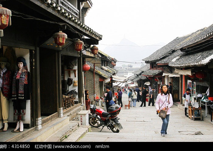 明清风格的老街石板路