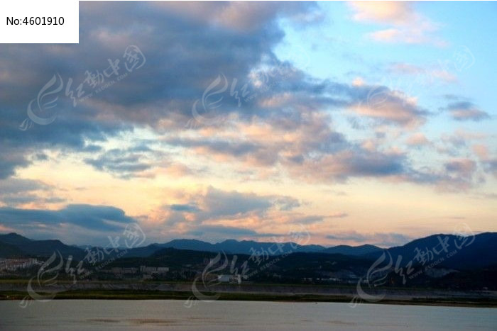 朵朵云彩图片,高清大图_天空云彩素材