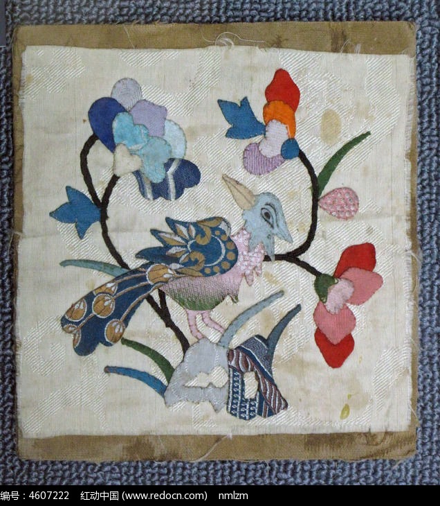 满族刺绣(花卉和鸟图案)