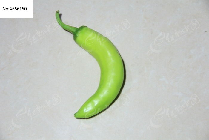 一个新鲜的青椒图片,高清大图_农作物素材