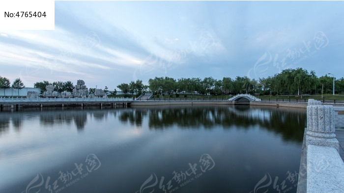 暮色中慢门拍摄小区公园图片,高清大图_园林景