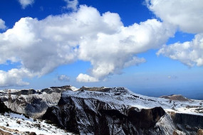 地貌长白山苔原带森林景观长白山火山地貌森林景观长白山顶峰火山地貌