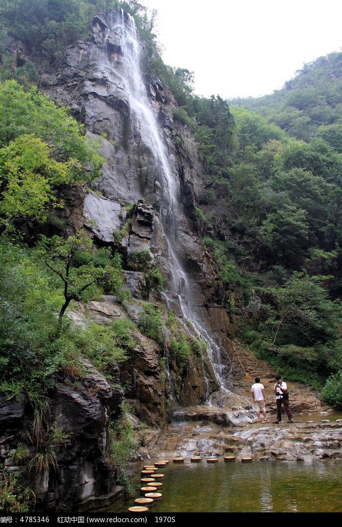 山涧飞瀑高清图片下载_红动网