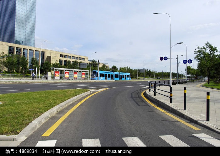 沈阳浑南轻轨客运公交站图片,高清大图_运输物