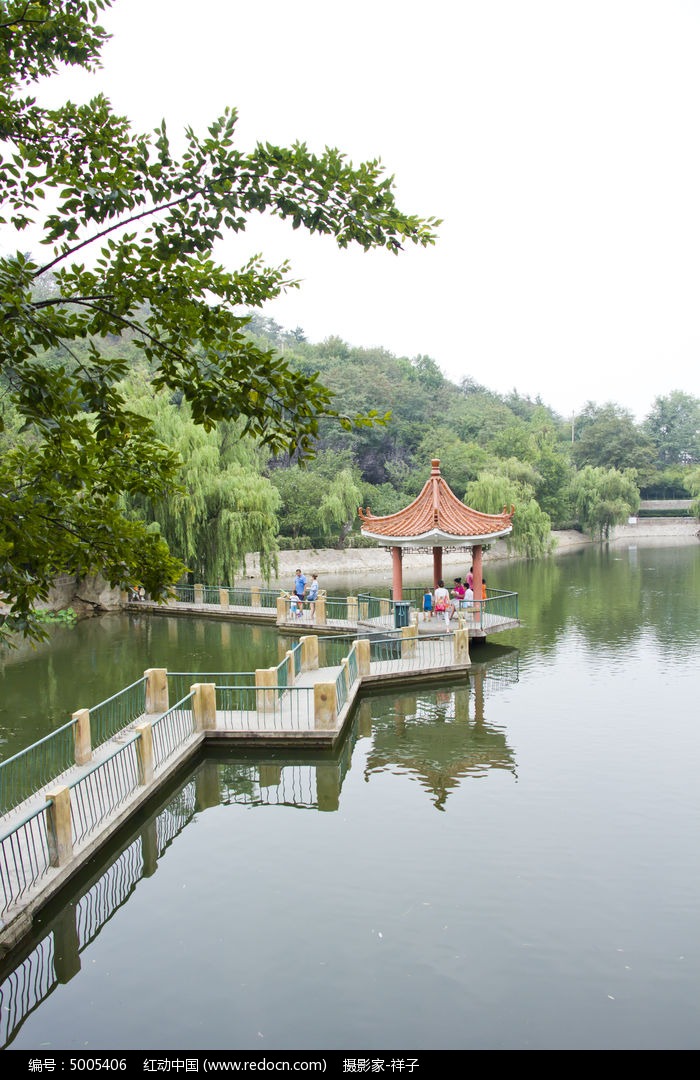 青岛北岭山公园亭子