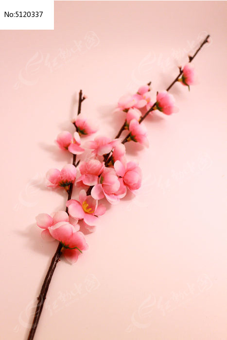 一束手工仿真梅花