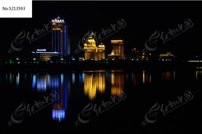 松花江畔美丽夜景