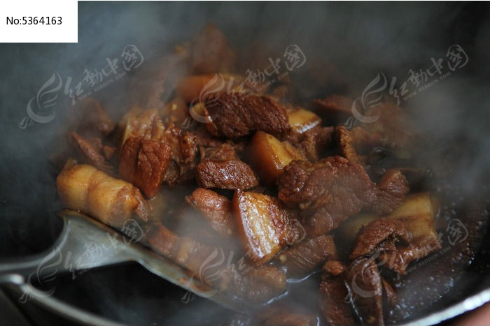 家常菜飘香红烧肉