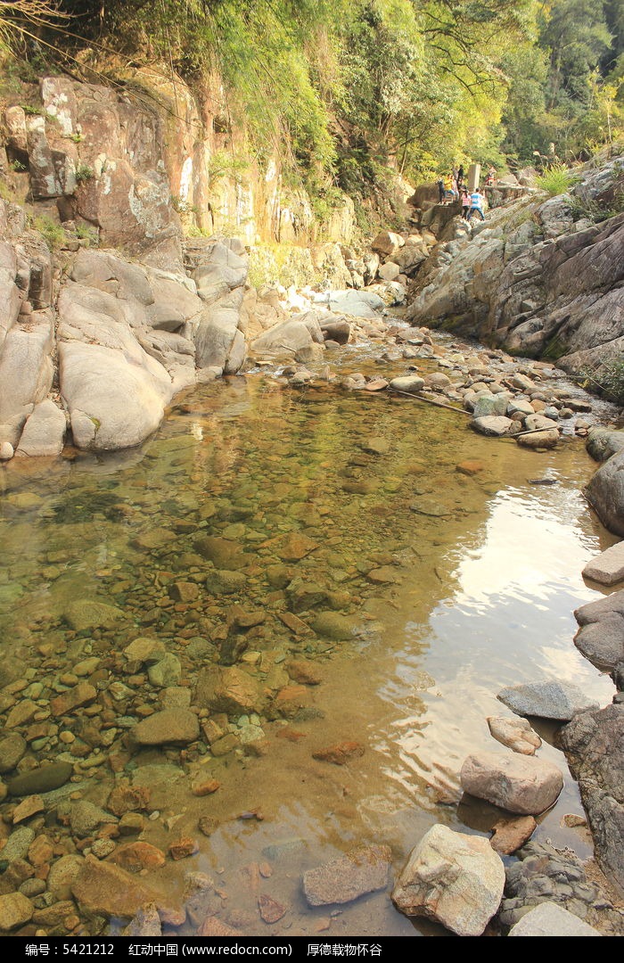 清澈河流