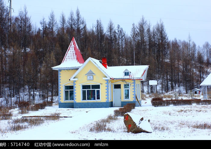 欧式小屋雪景