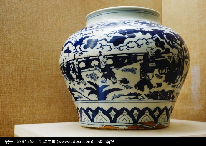 吉祥人物陶瓷坛子