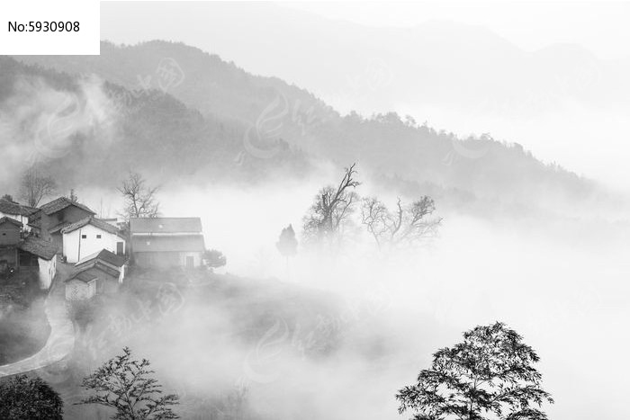 休宁金龙山朦胧的晨雾