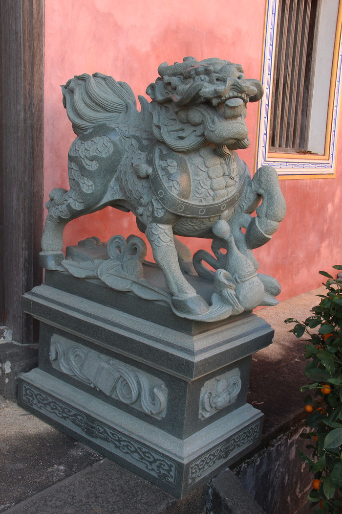 文昌孔庙文昌宫大门前的石兽