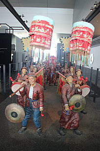 古代书籍人物插画-迎亲队伍