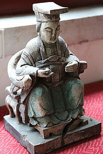 木雕古代坐姿先生雕像