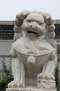 哆啦系鲸鱼的卷毛水管石雕狮子a梦雕像与铃铛岛v哆啦图片