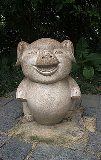 猪雕像