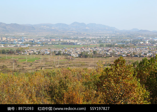 秋天里太行山下的村子高清图片下载_红动中国