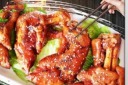 诱人的猪蹄美食海报