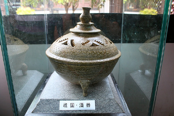 ս������