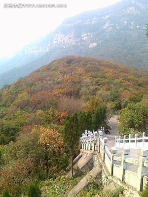 һ����ɽС��ɫ